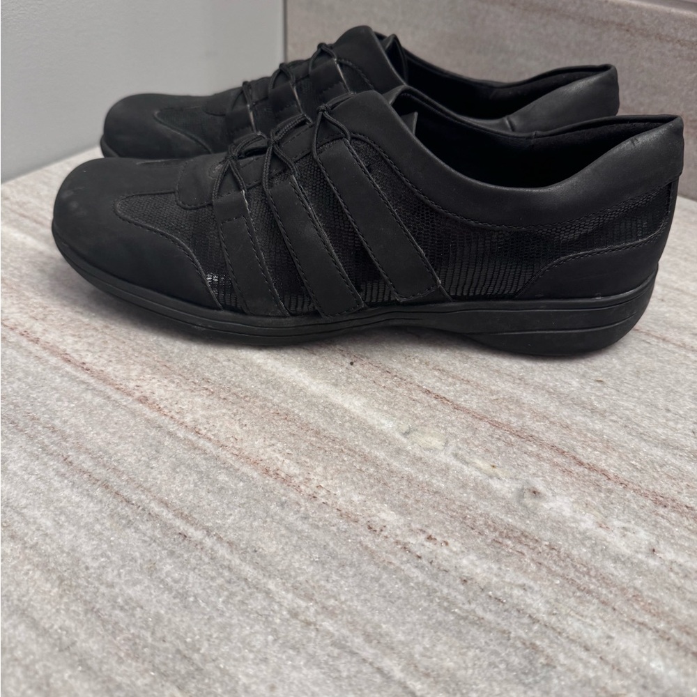 Trotters Joy  Nubuck Women's Comfort Walking Shoe ‎ Black Slip On 9M